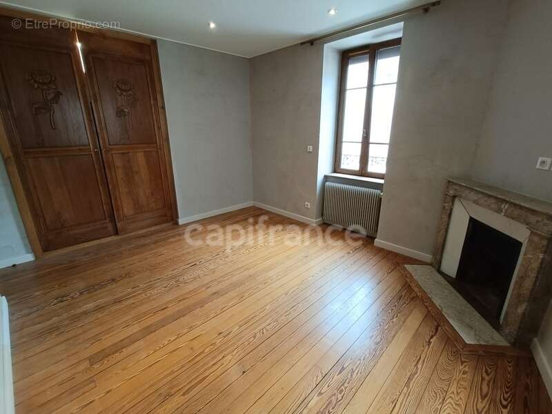 Maison à SENNECEY-LE-GRAND