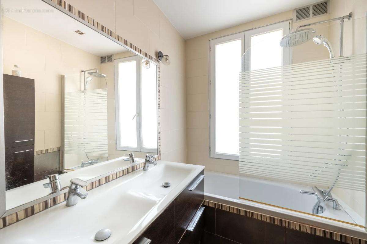 Maison à MONTLIGNON