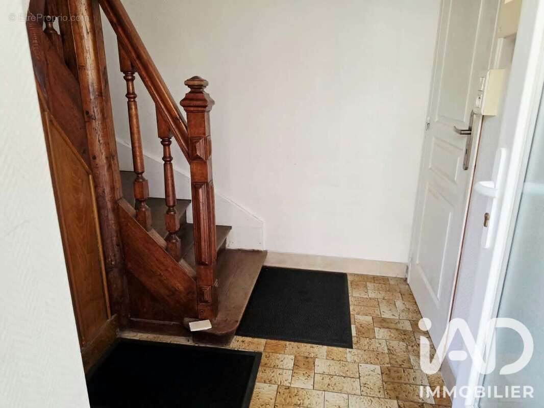 Maison 120 m² à Charmoy  - photo 4