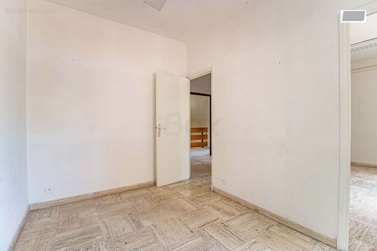 Toulon sainte anne - bureaux de 51m2 - photo 11
