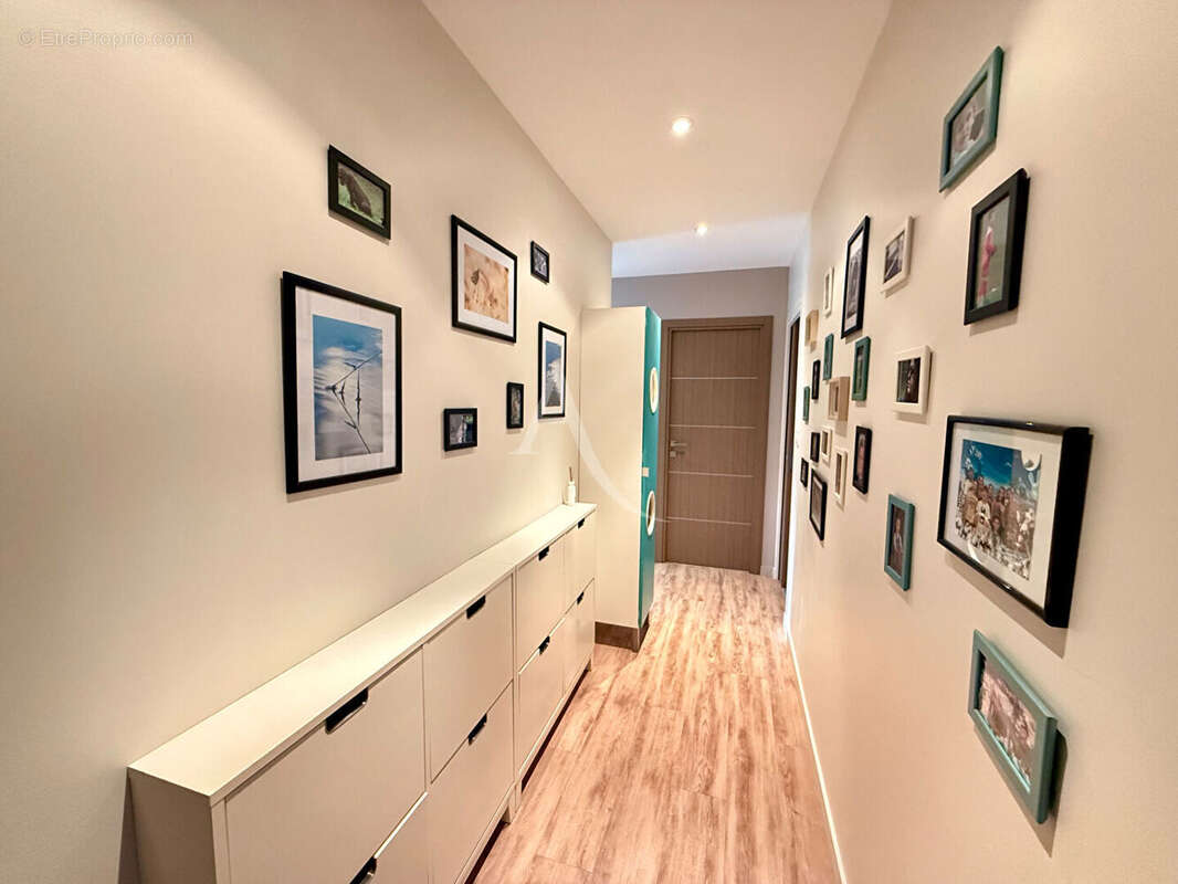 Maison à MESLAY-DU-MAINE