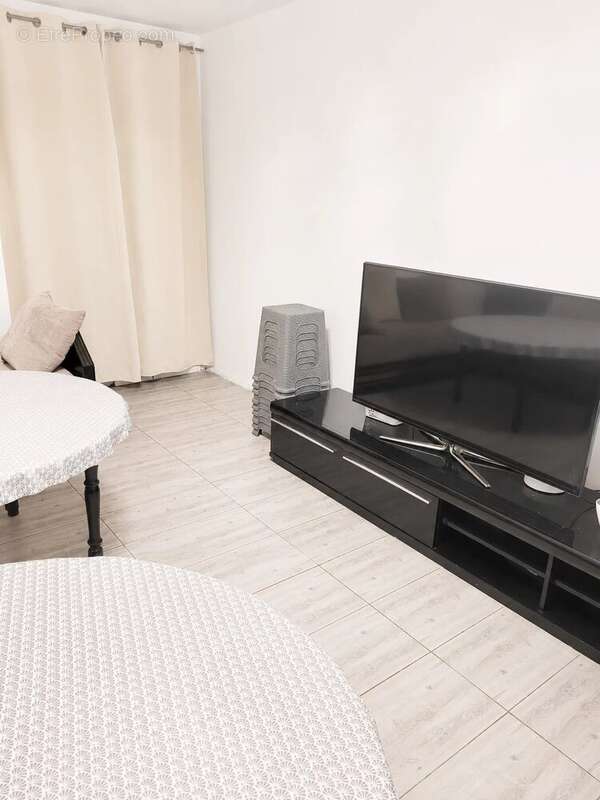 Appartement 77 m² à Vitrolles  - photo 3