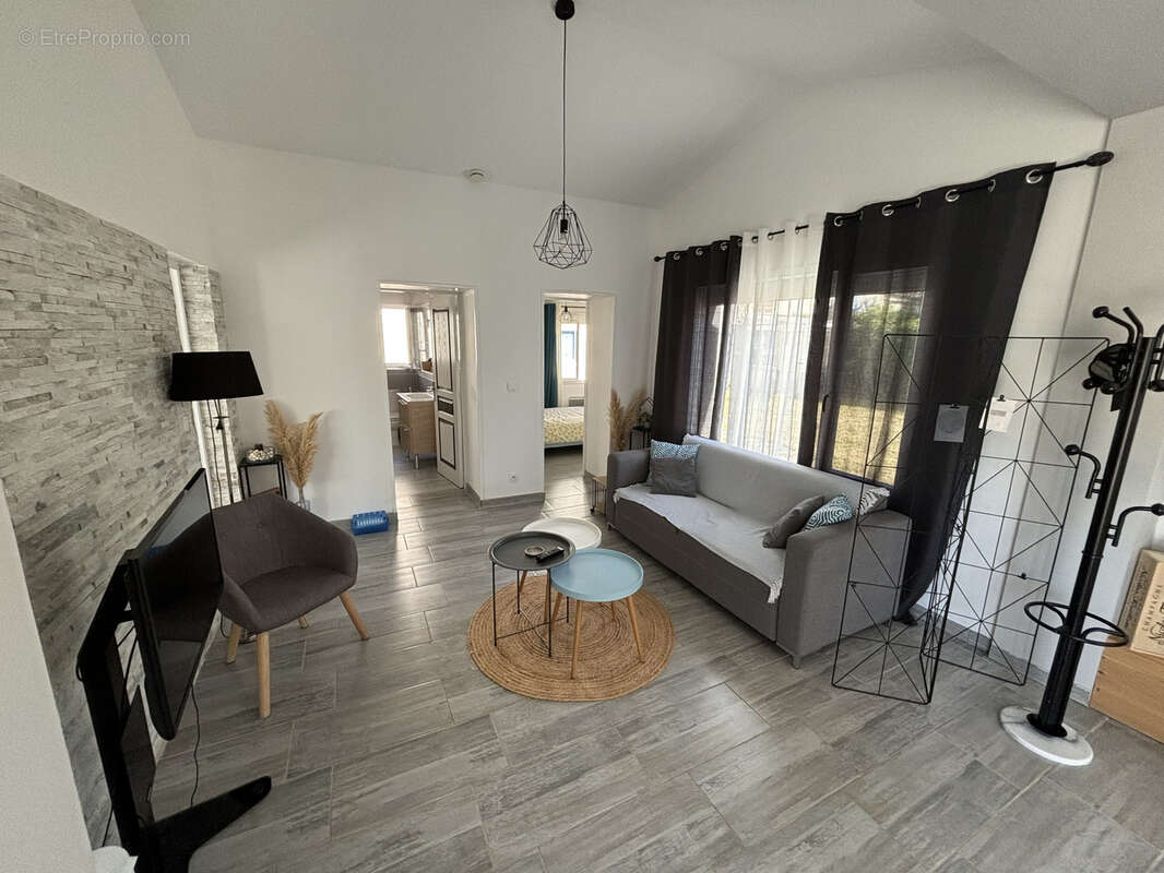 Maison à MESCHERS-SUR-GIRONDE