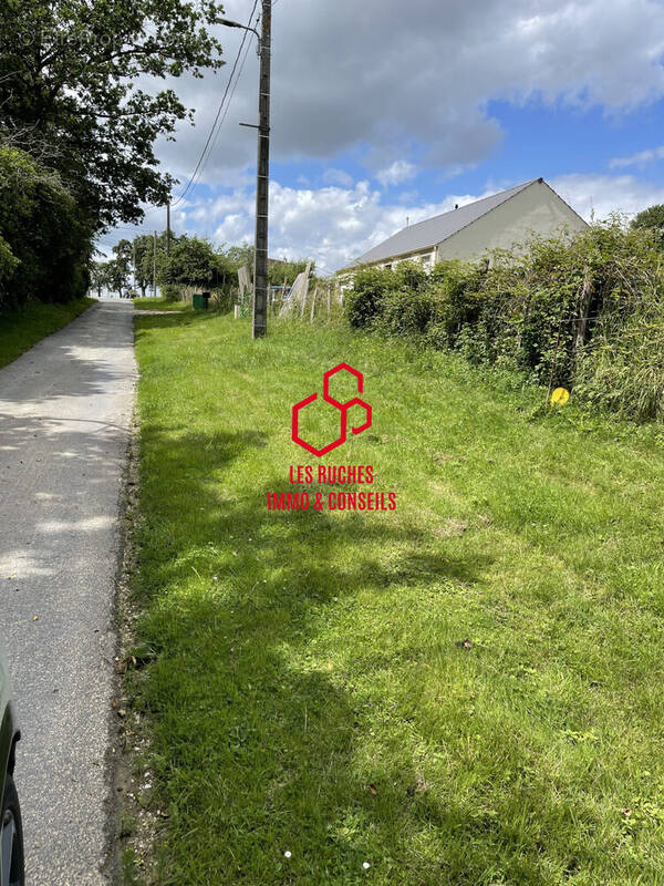 Terrain à VERNEUIL-EN-HALATTE