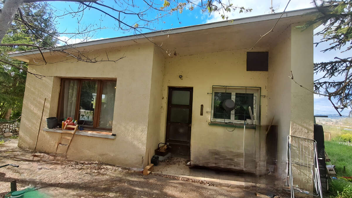 Maison à PUJOLS