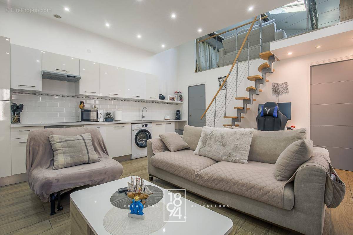 Appartement à MARSEILLE-16E