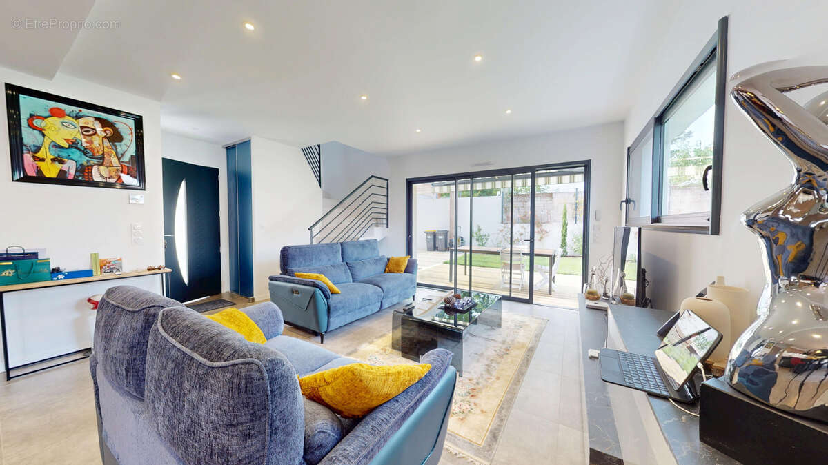 Maison à VAUX-SUR-MER