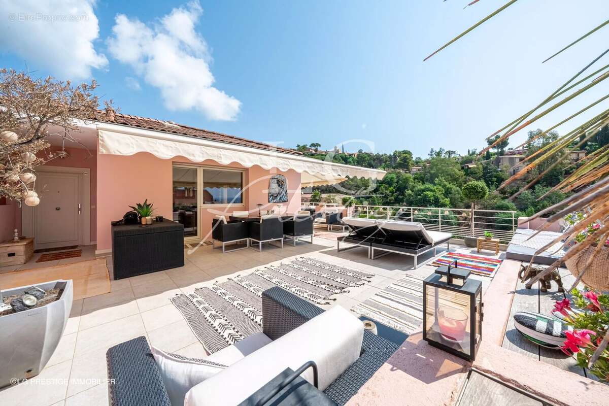 Appartement à MANDELIEU-LA-NAPOULE