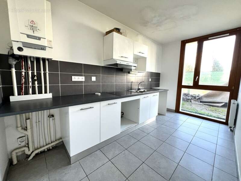 Appartement à BEAUZELLE