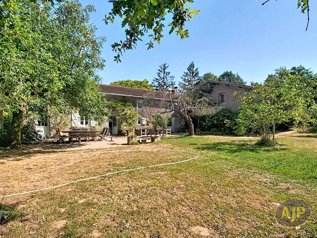 Maison à VIEILLEVIGNE