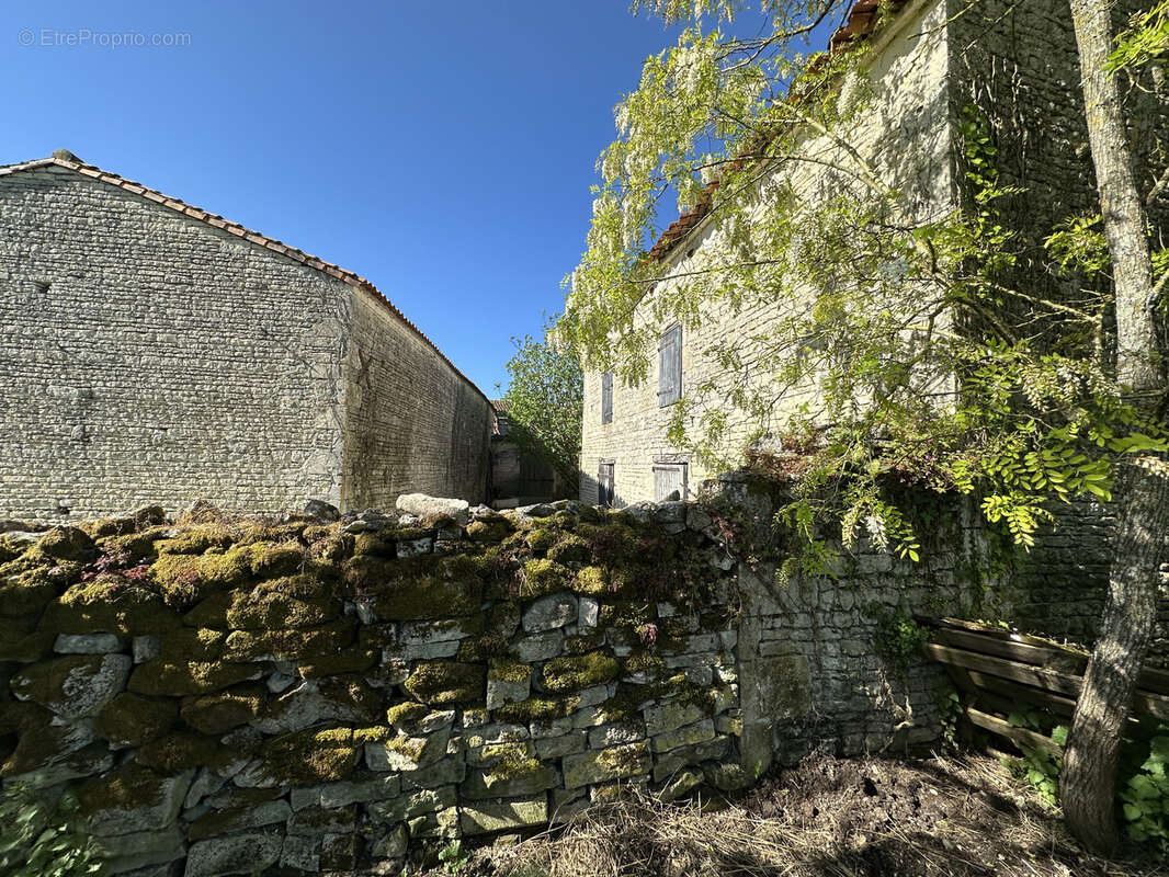 Maison à COURBILLAC