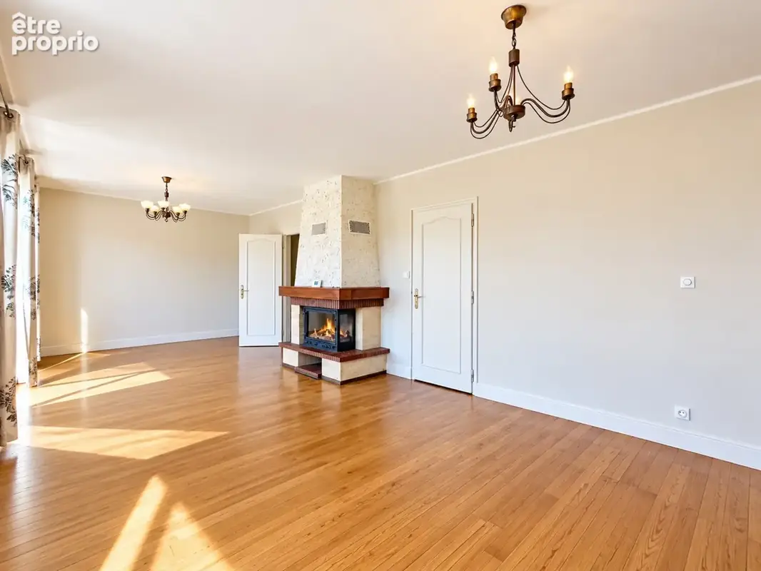 Photo Maison à Gaillard au prix de 575 000€