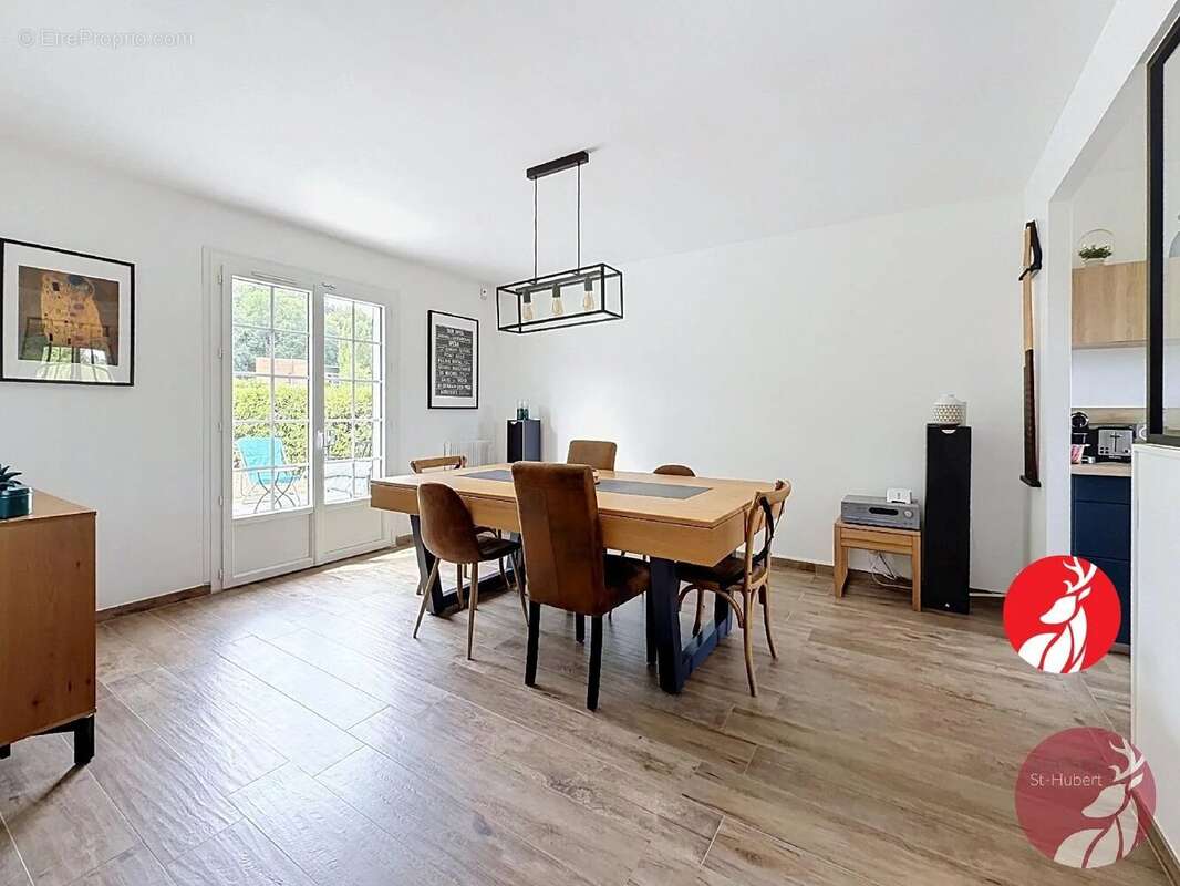 Maison 161 m² à Noisy-Sur-Ecole  - photo 4