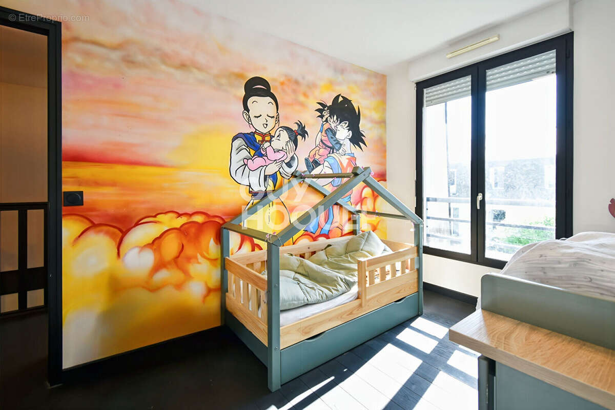 Superbe duplex de 75 m² avec terrain privatif de 40 m², 3 chambres dont suite parentale ? 3 stationnements - photo 9