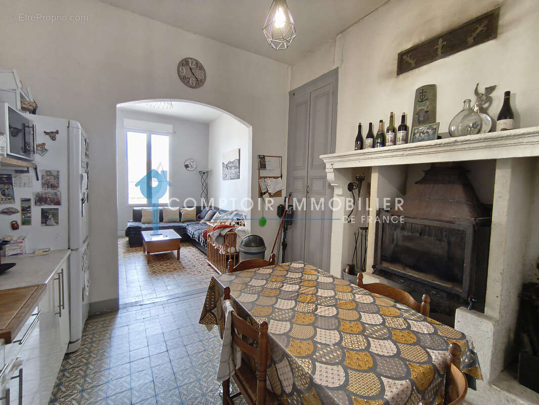 Dpt(13) boulbon a vendre  maison de village de 1930 - photo 5