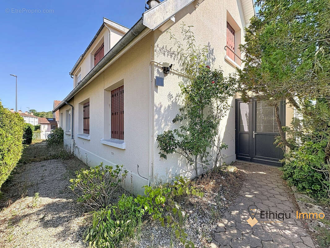 Maison 75 m² à Bar-Sur-Aube  - photo 2