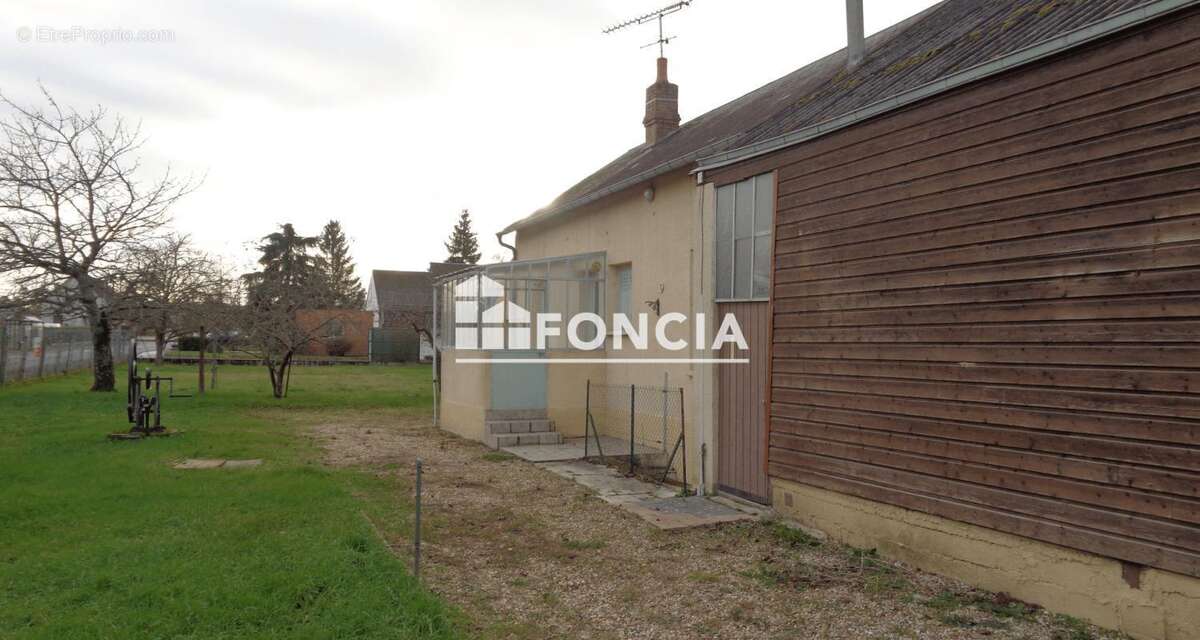 Maison à POILLY-LEZ-GIEN