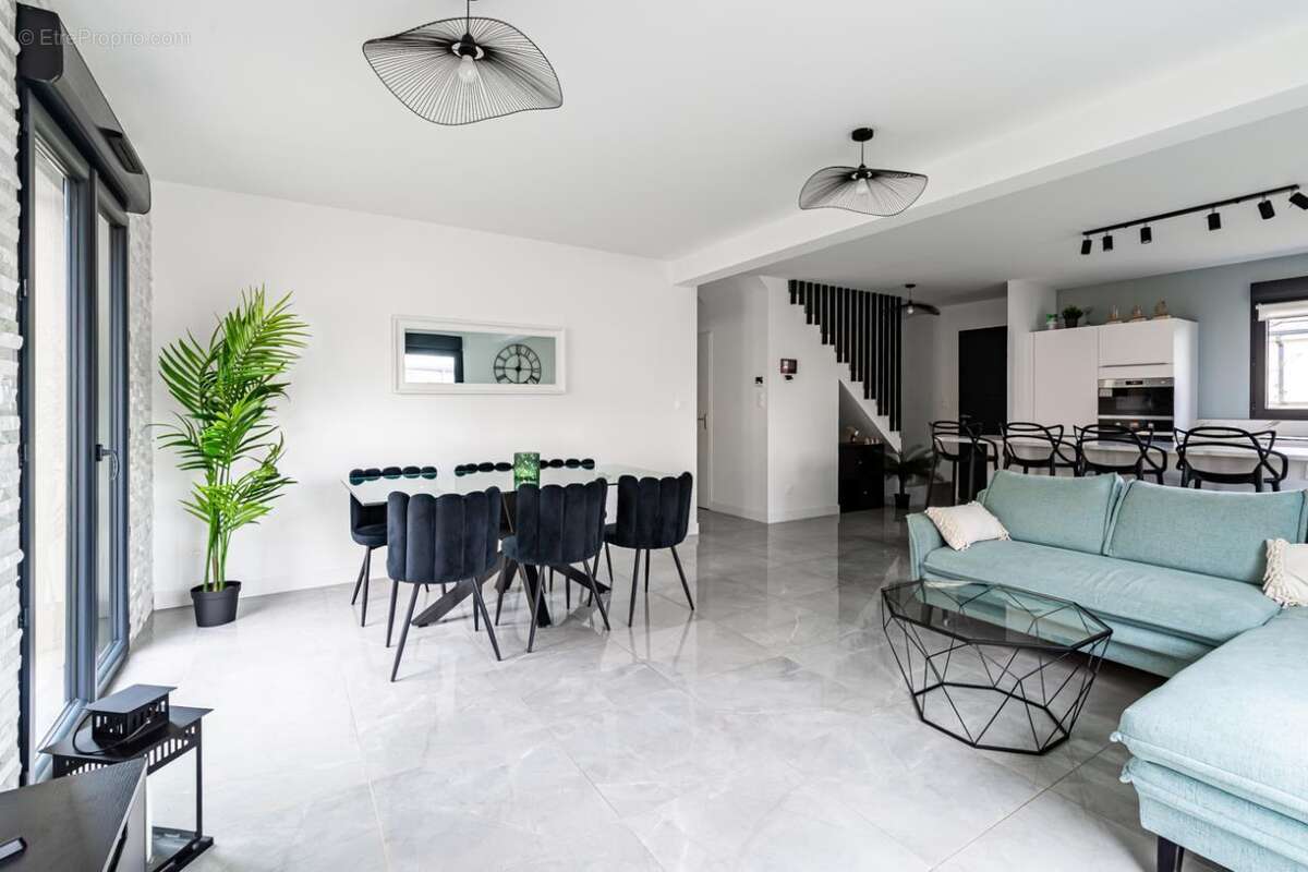 Maison à PERRIGNY-LES-DIJON