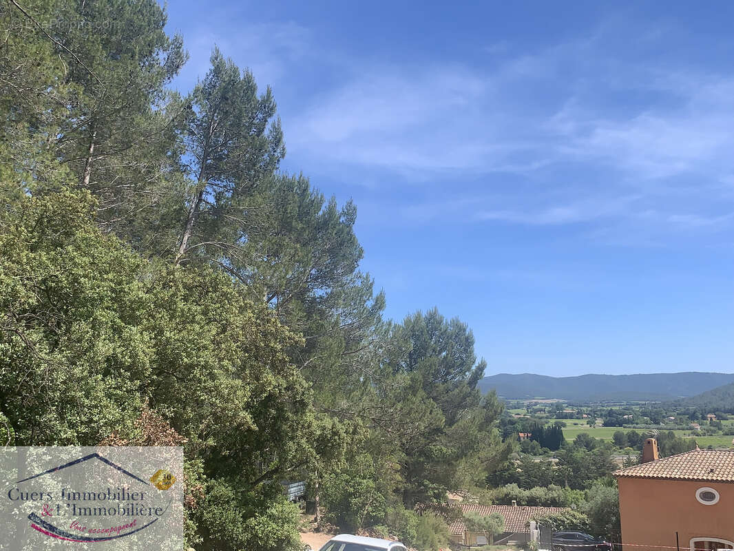 Terrain à CUERS