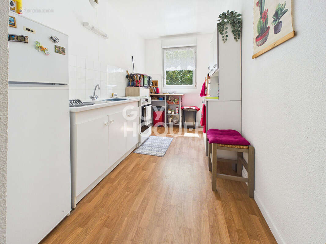 Vendu loué - Appartement Elbeuf - 65 m² - 76500 - photo 3