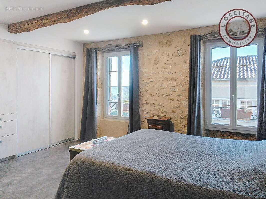 Maison à MAUVEZIN