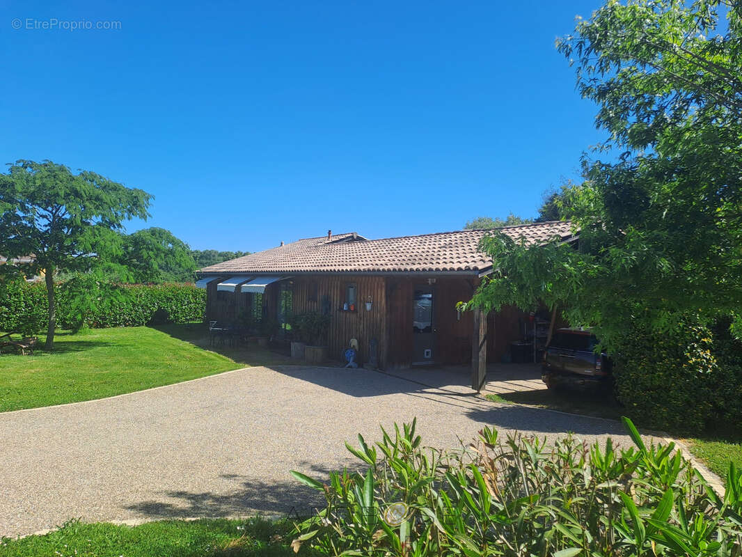 Maison à BUZET-SUR-BAISE