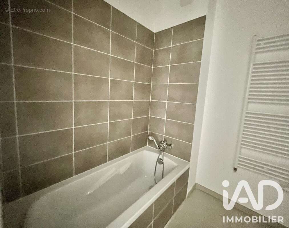Appartement 70 m² à Francheville  - photo 6