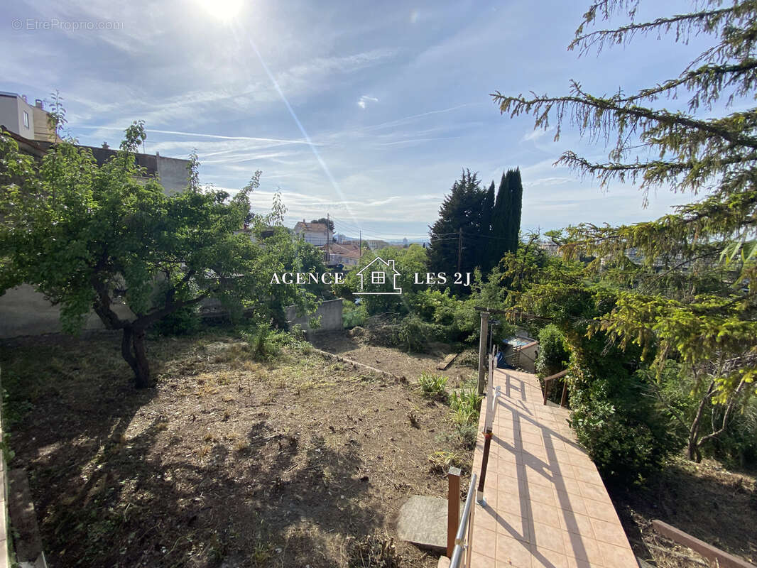 Maison à MARSEILLE-10E