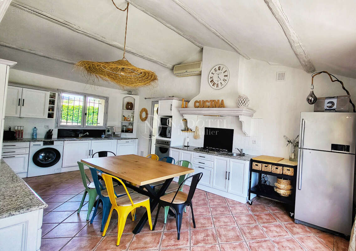 Maison à MAZAN