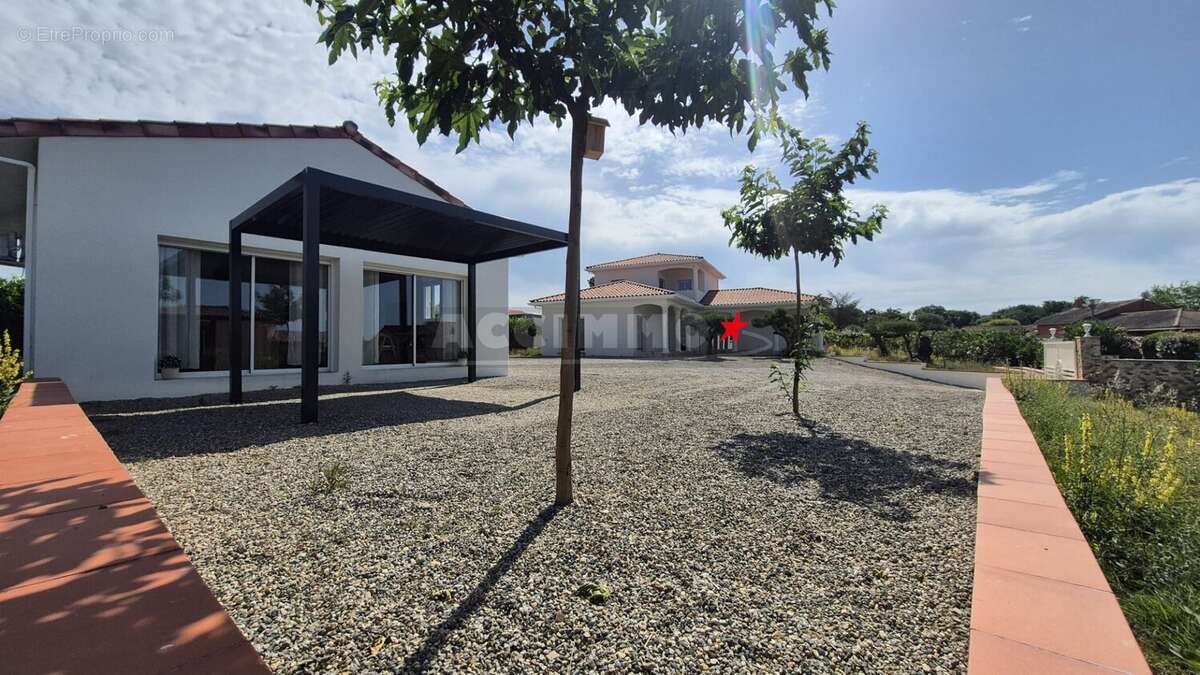 Labastide saint georges - maison + dependance - photo 9
