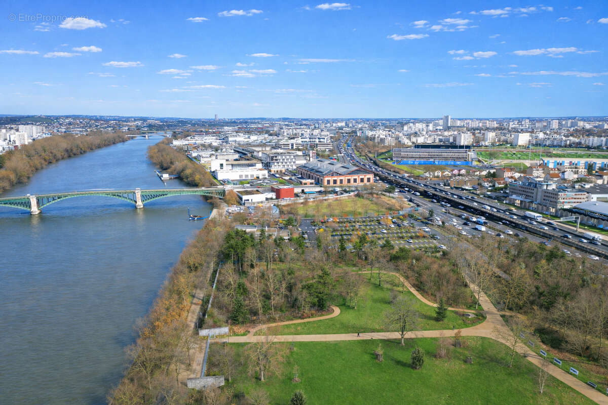 Appartement à COLOMBES