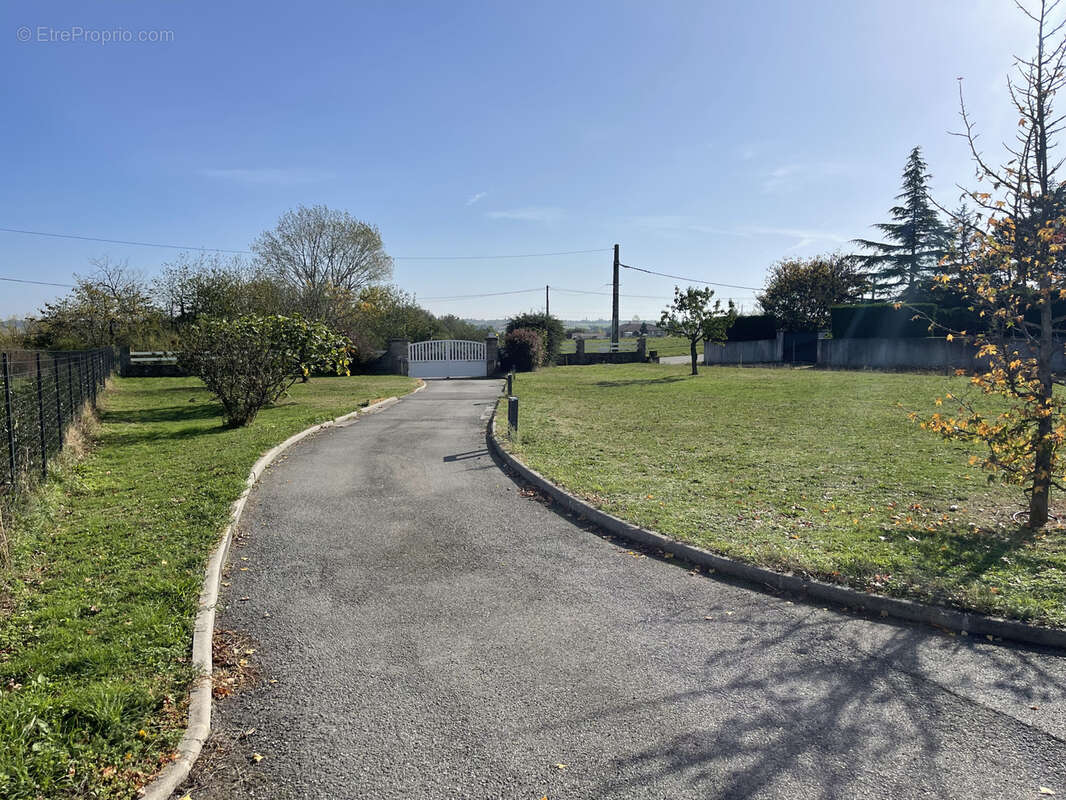 Terrain à VERNOSC-LES-ANNONAY