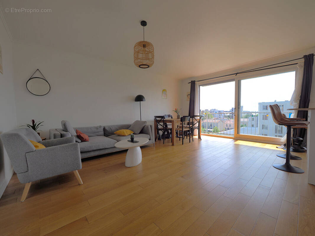 Appartement à ROMAINVILLE