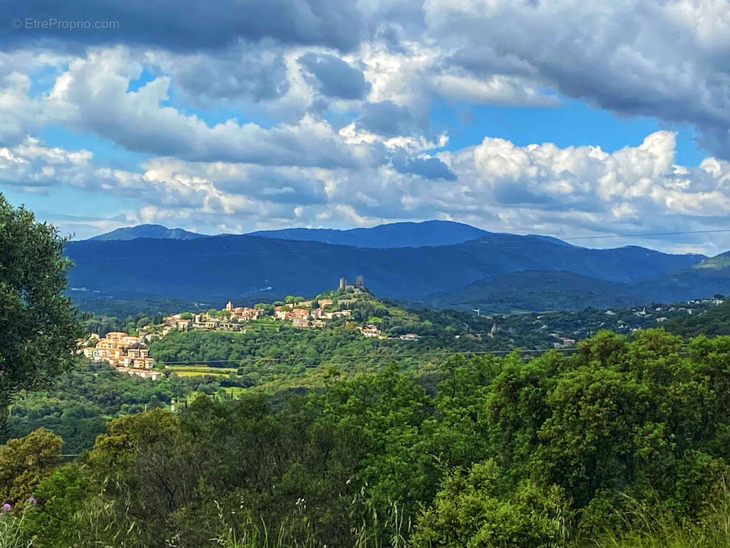 Appartement à GRIMAUD