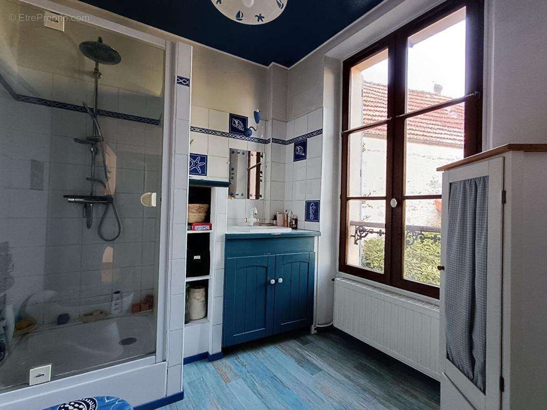 Maison à ROSNY-SUR-SEINE