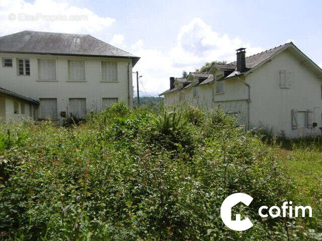 Appartement à MONTAUT