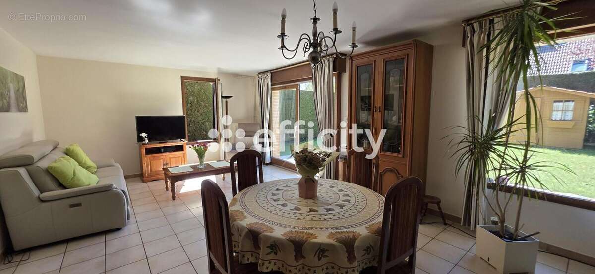 Maison à FACHES-THUMESNIL