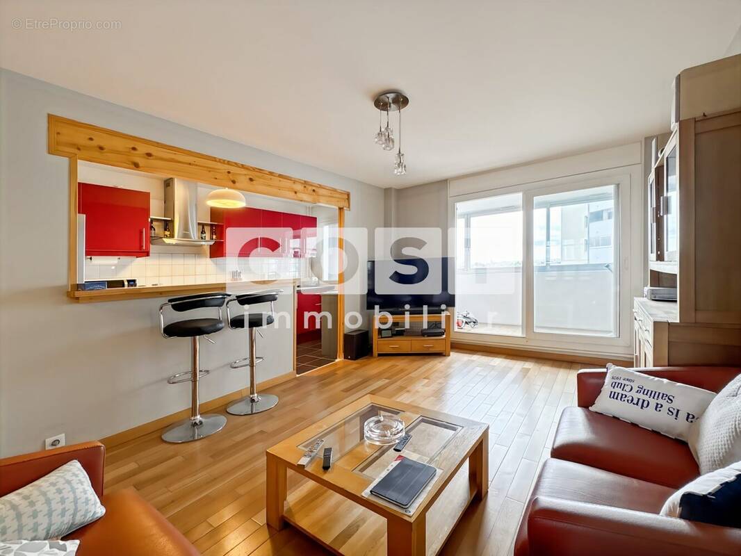 Appartement à GENNEVILLIERS