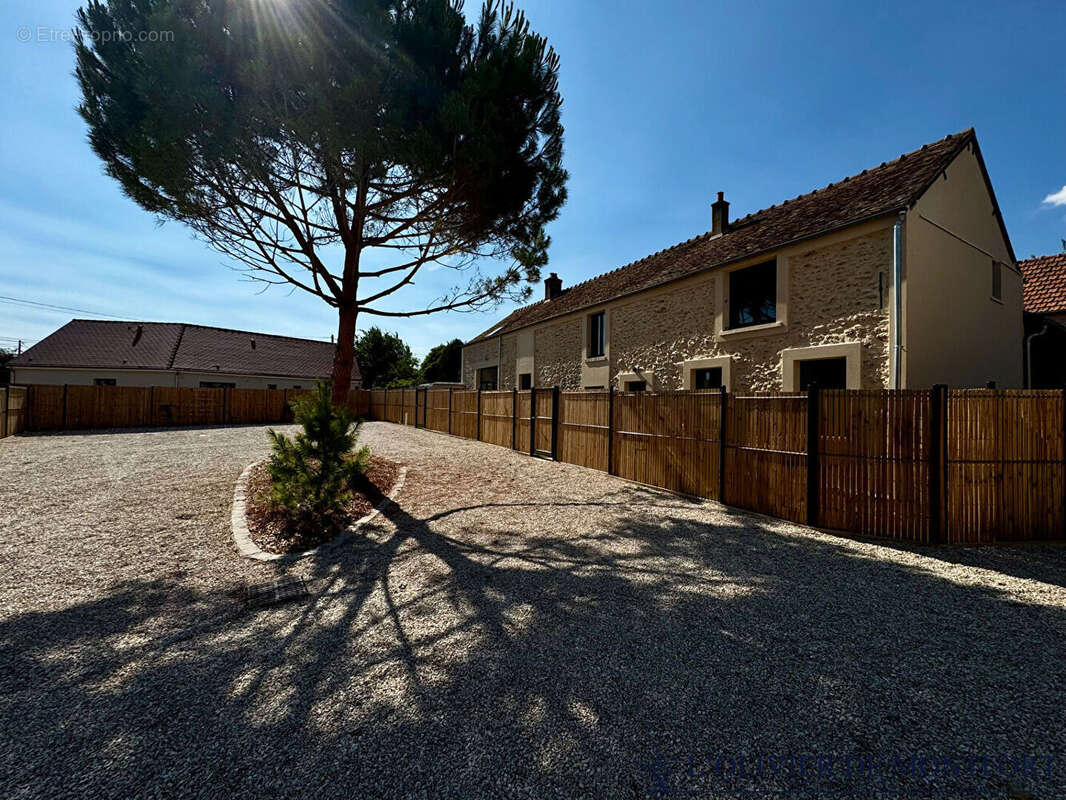 Maison de ville d'exception - 3 pièces, 91.96 m², à vendre - photo 3
