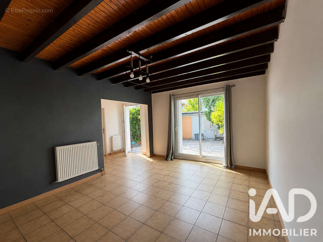 Maison 70 m² à Meaux  - photo 2