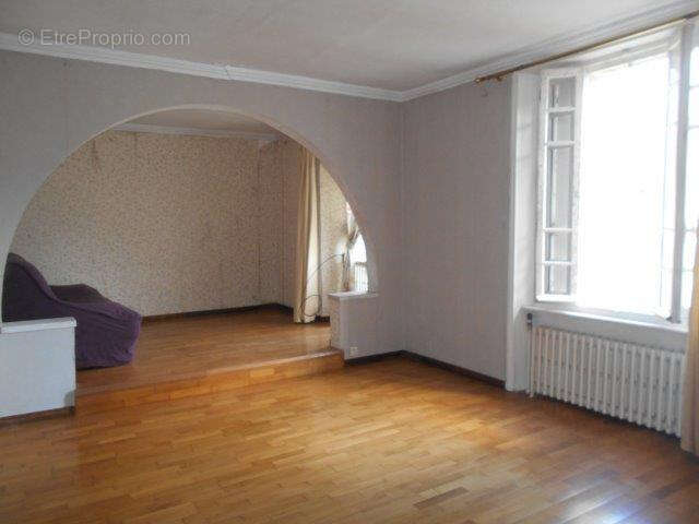 Maison à PLUSSULIEN