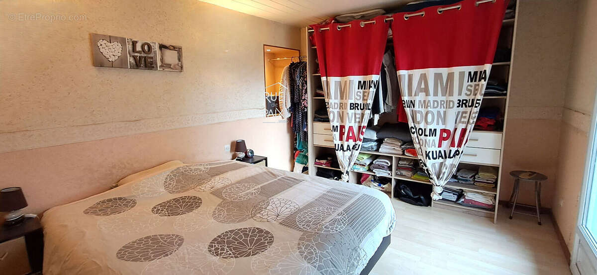 Maison à BLASLAY
