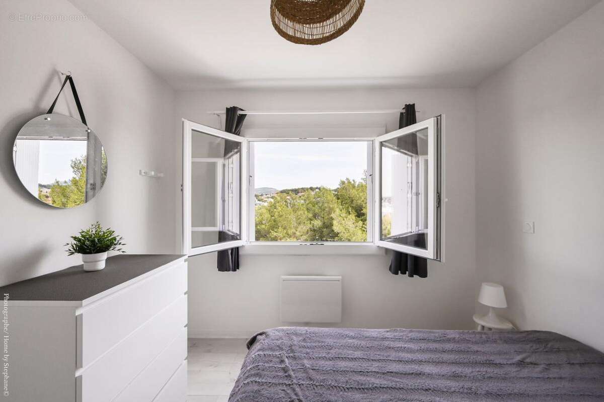 Appartement à SIX-FOURS-LES-PLAGES