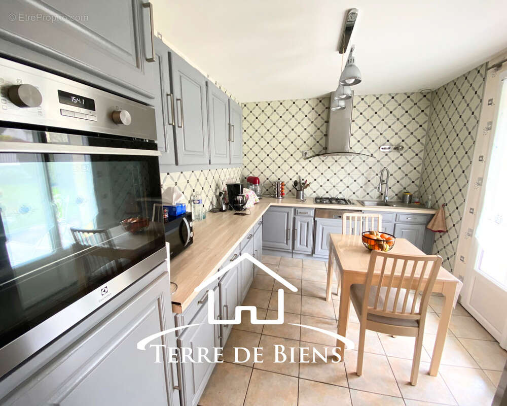 Maison à VIC-SUR-AISNE