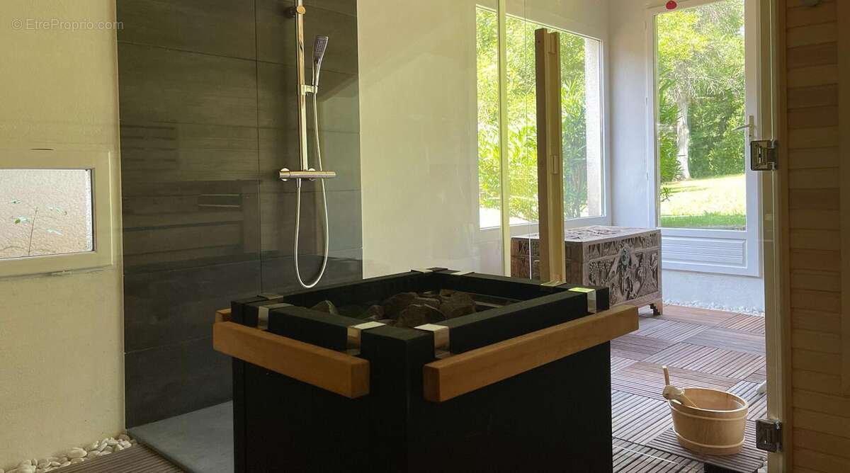 Maison à MONFLANQUIN