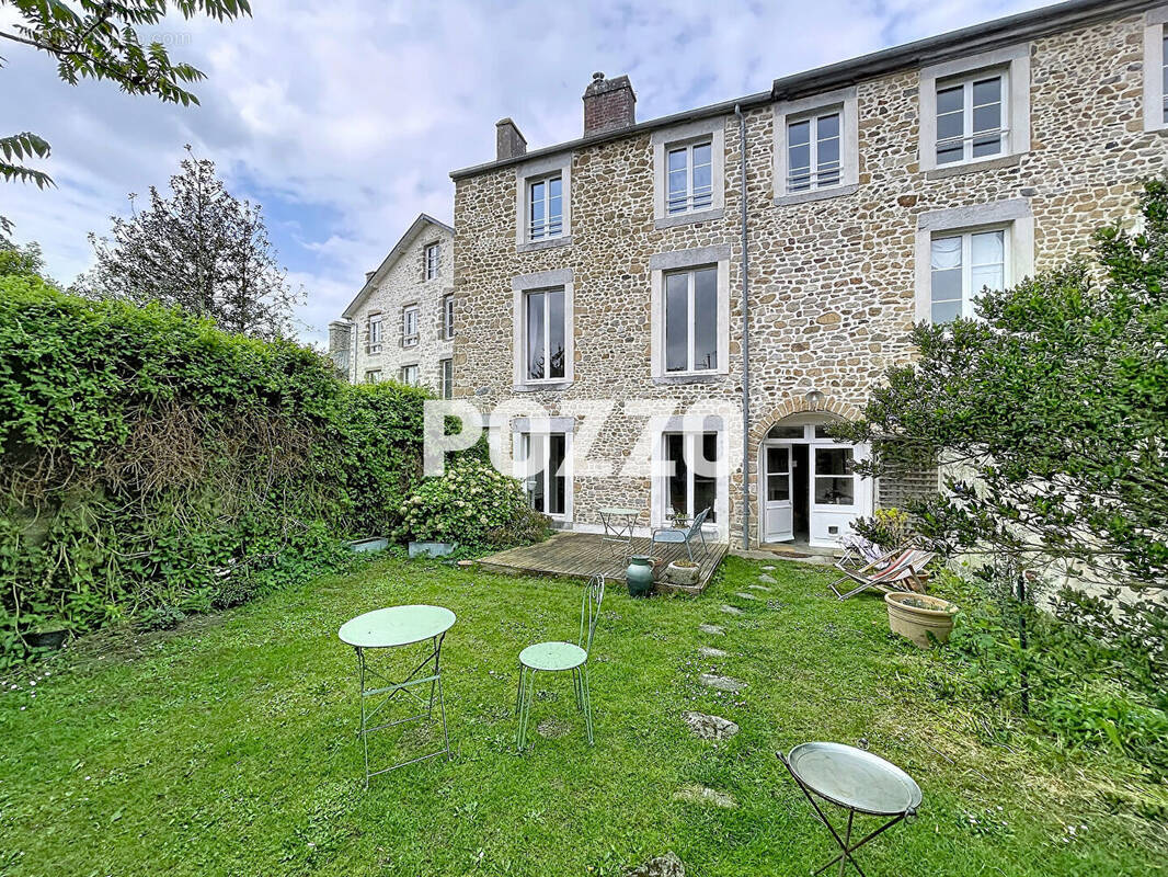 Maison à COUTANCES