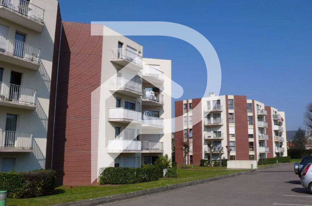 Appartement à VERNEUIL-SUR-SEINE