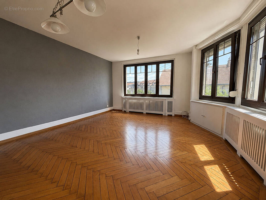 Appartement à MORTEAU