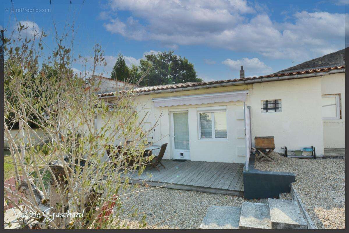 Guitres ( 33) Maison 2 chambres et jardin - photo 4