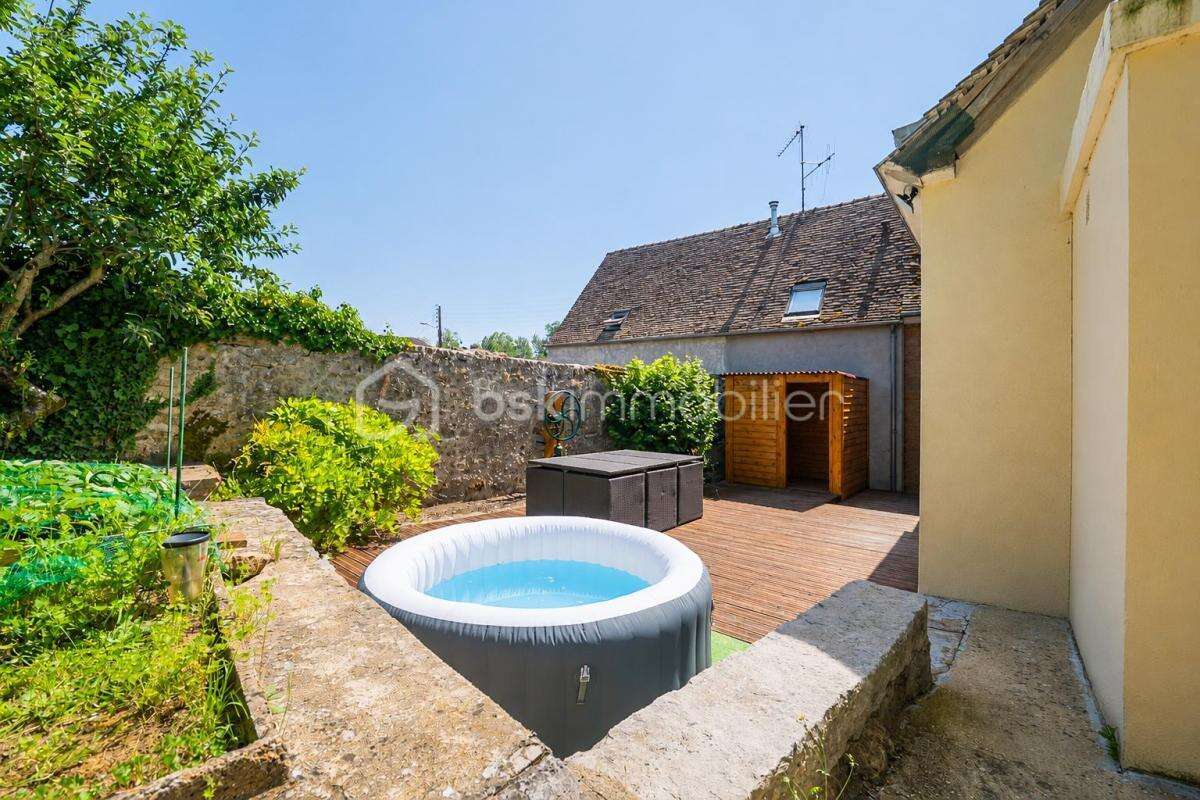 Maison à BONNETABLE